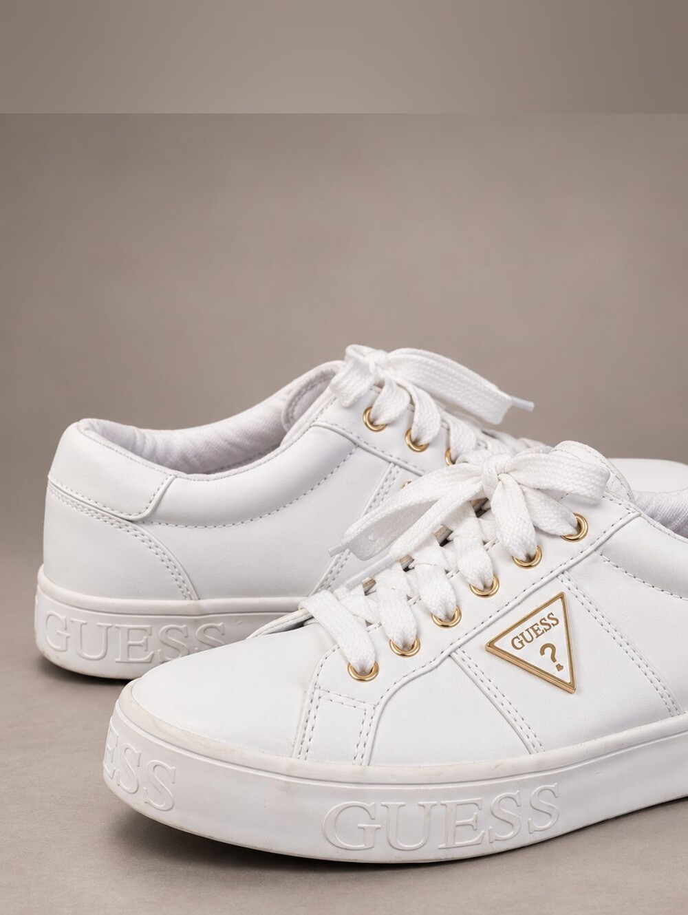 GUESS Astray Women’s Size 7 White Gold Low Top Platform Sneakers WGASTRAY-R